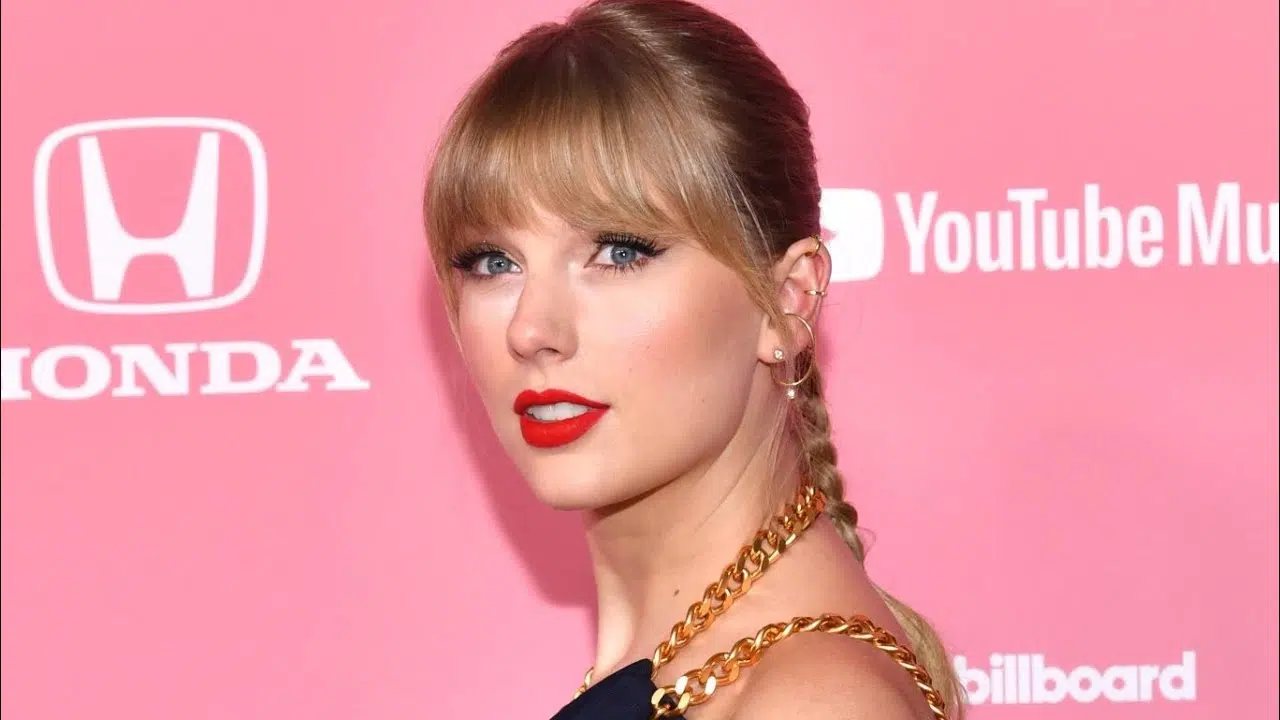 A ‘Raw And Emotionally Revealing’ Taylor Swift Documentary Is Coming To Netflix In 2020