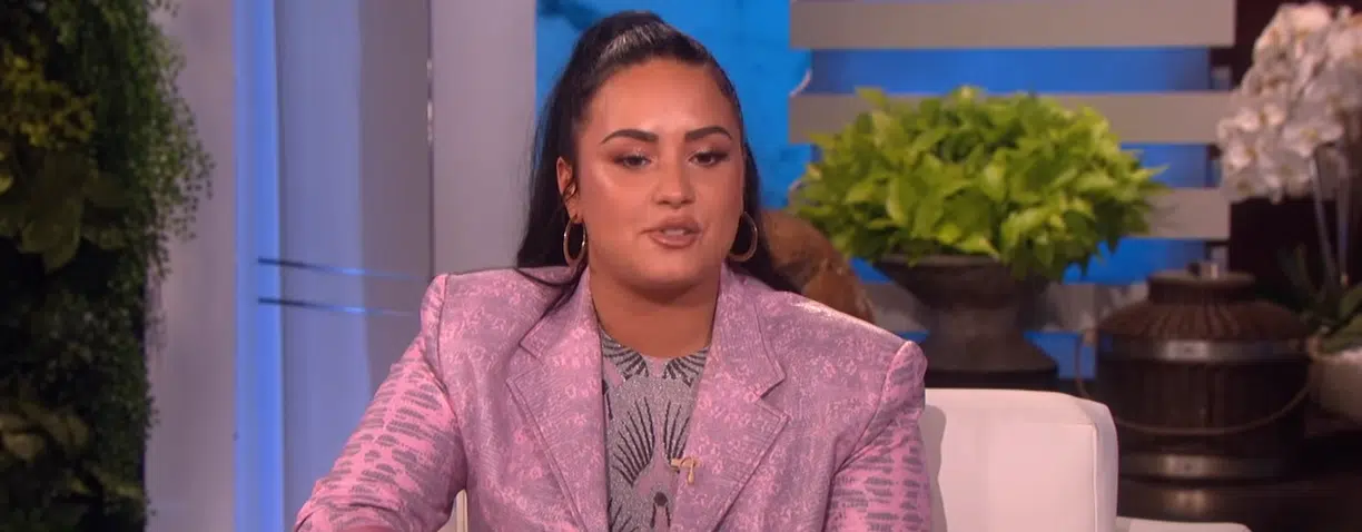 (Ellen) Demi Lovato Wants to Makeout with Rihanna
