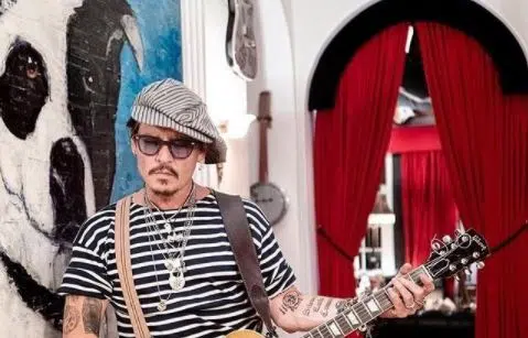 Johnny Depp Resigns From Fantastic Beasts