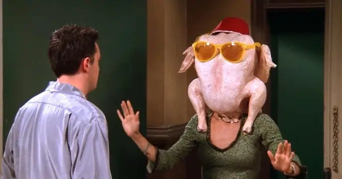 Courtney Cox Recreates The 'Turkey Head' Scene From 'Friends' For Thanksgiving
