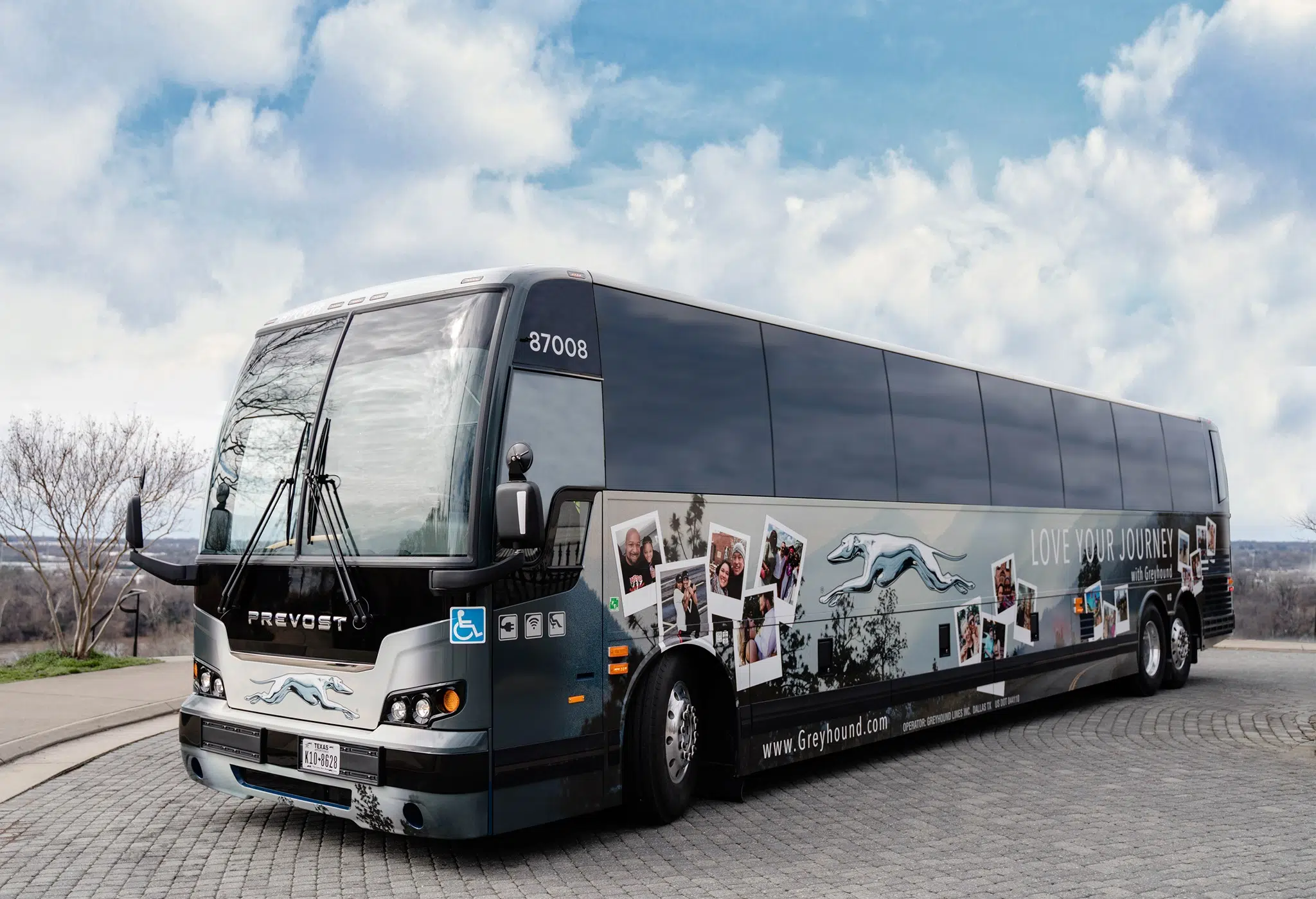 Greyhound Cancels Last Routes In Canada