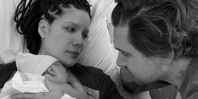 [PICS] Halsey Gives Birth To First Child