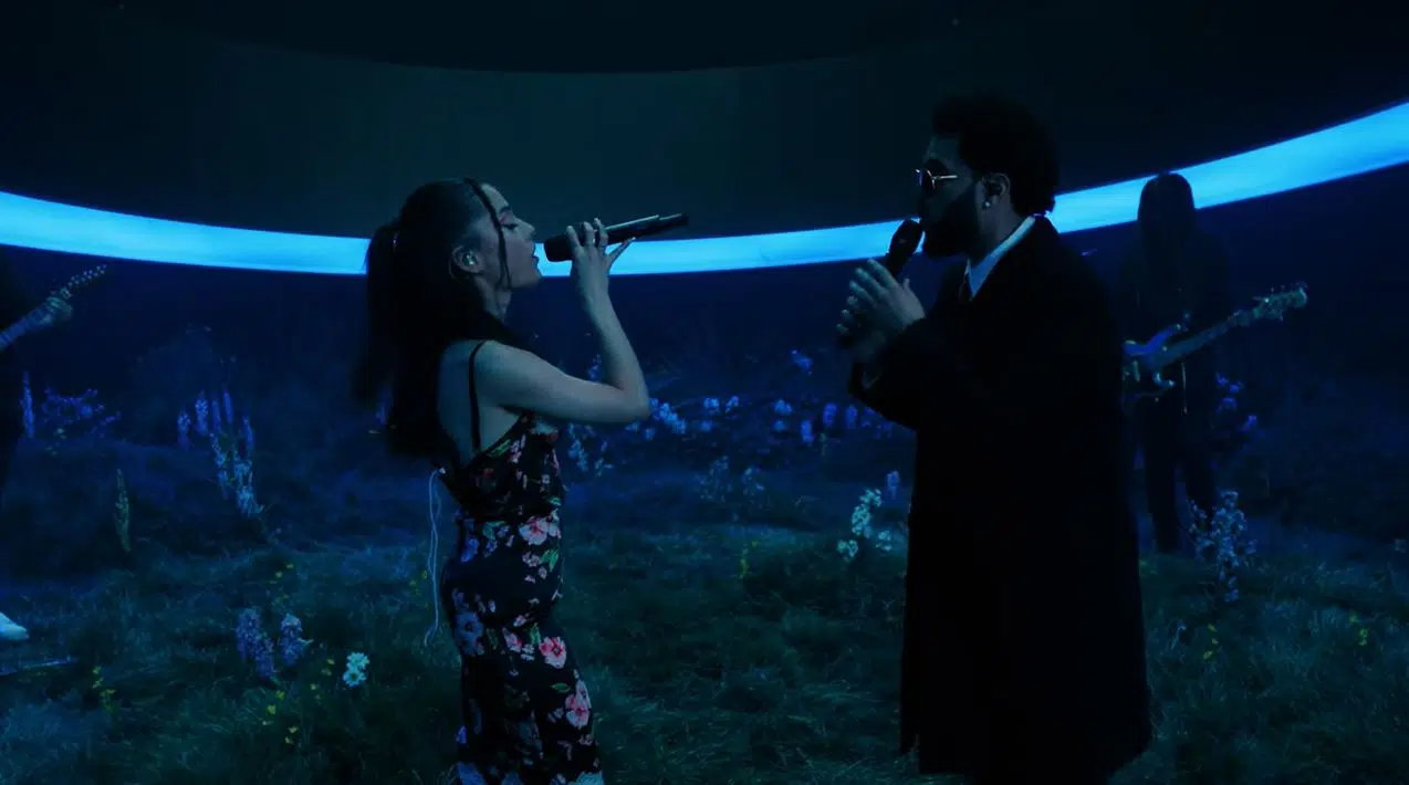 [WATCH] Ariana Grande & The Weeknd Perform 'off the table' Live