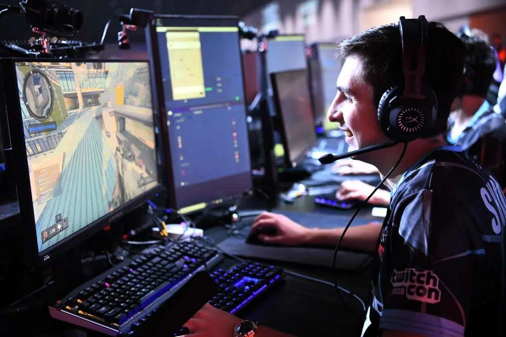 STUDY: Video Gamers May Burn Over 200 Calories in One Hour of Play