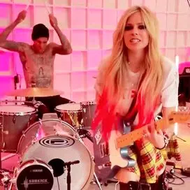 Avril Lavigne Drops Teaser for new Travis Barker Colab on TikTok [VIDEO]