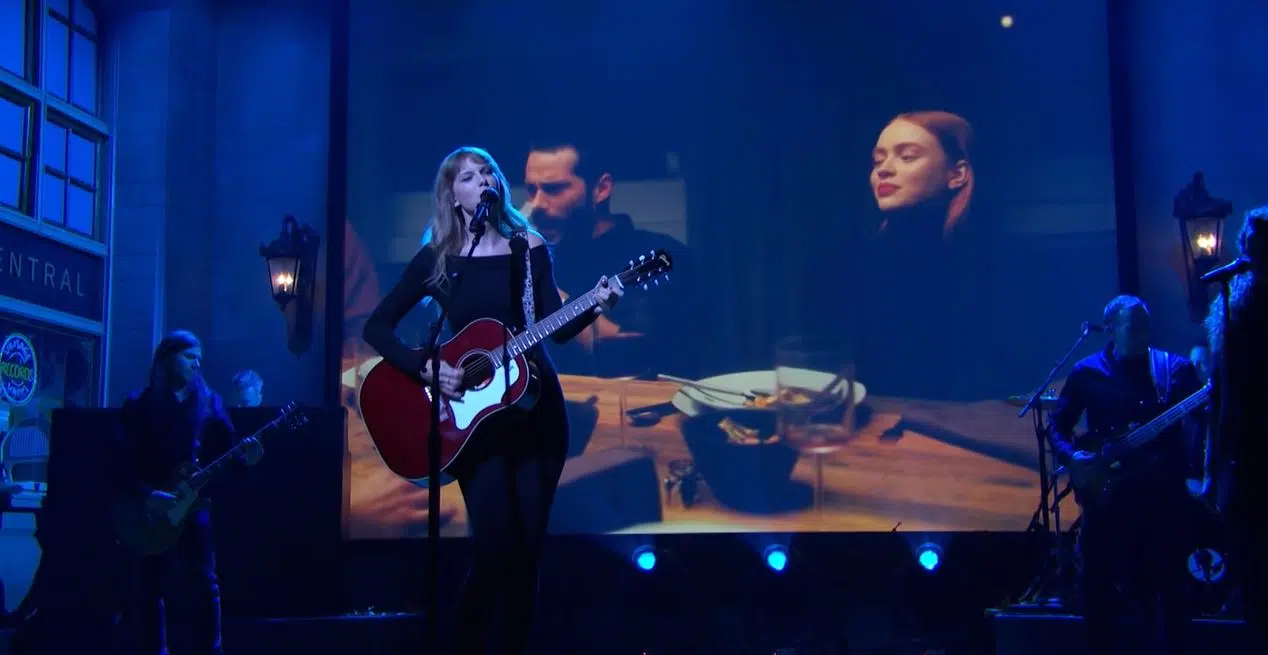 [WATCH] Taylor Swift's Stunning 'All Too Well' Performance On SNL