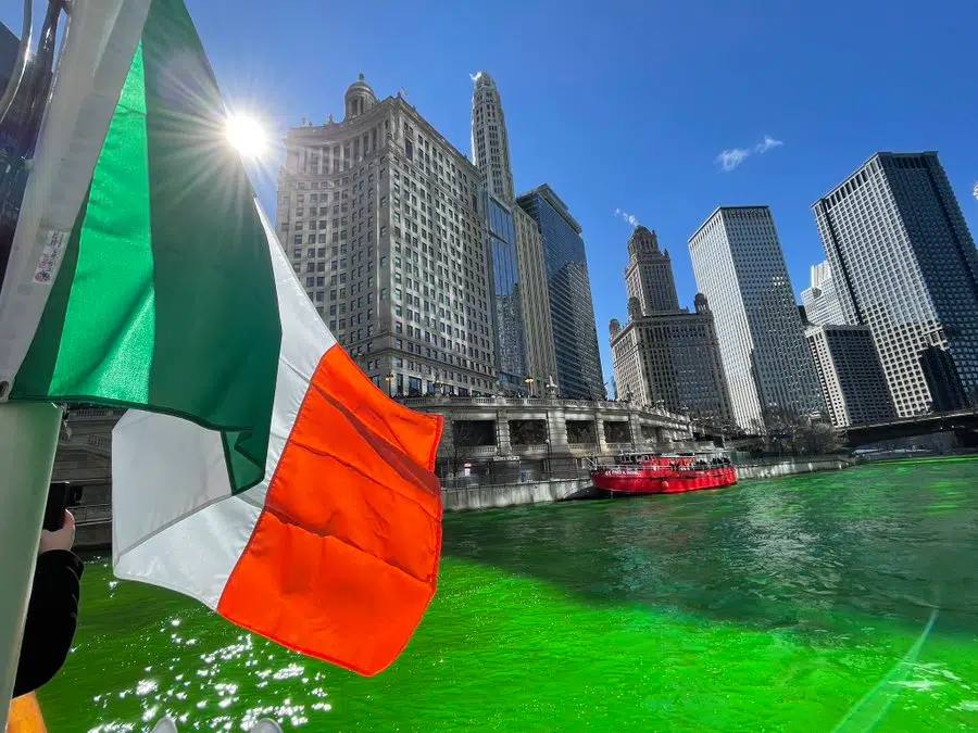 [WATCH] Time Lapse Of The Chicago River Being Dyed Green
