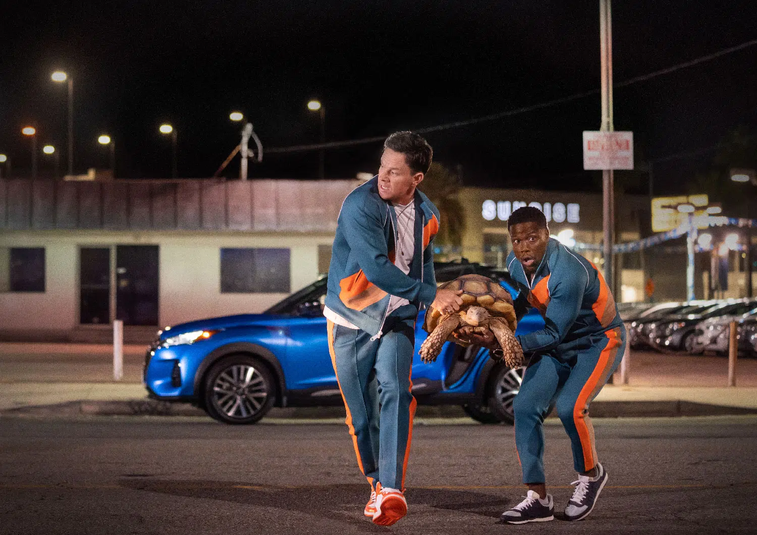 (Watch) Netflix Debuts Trailer for "Me Time" Starring Kevin Hart and Mark Wahlberg