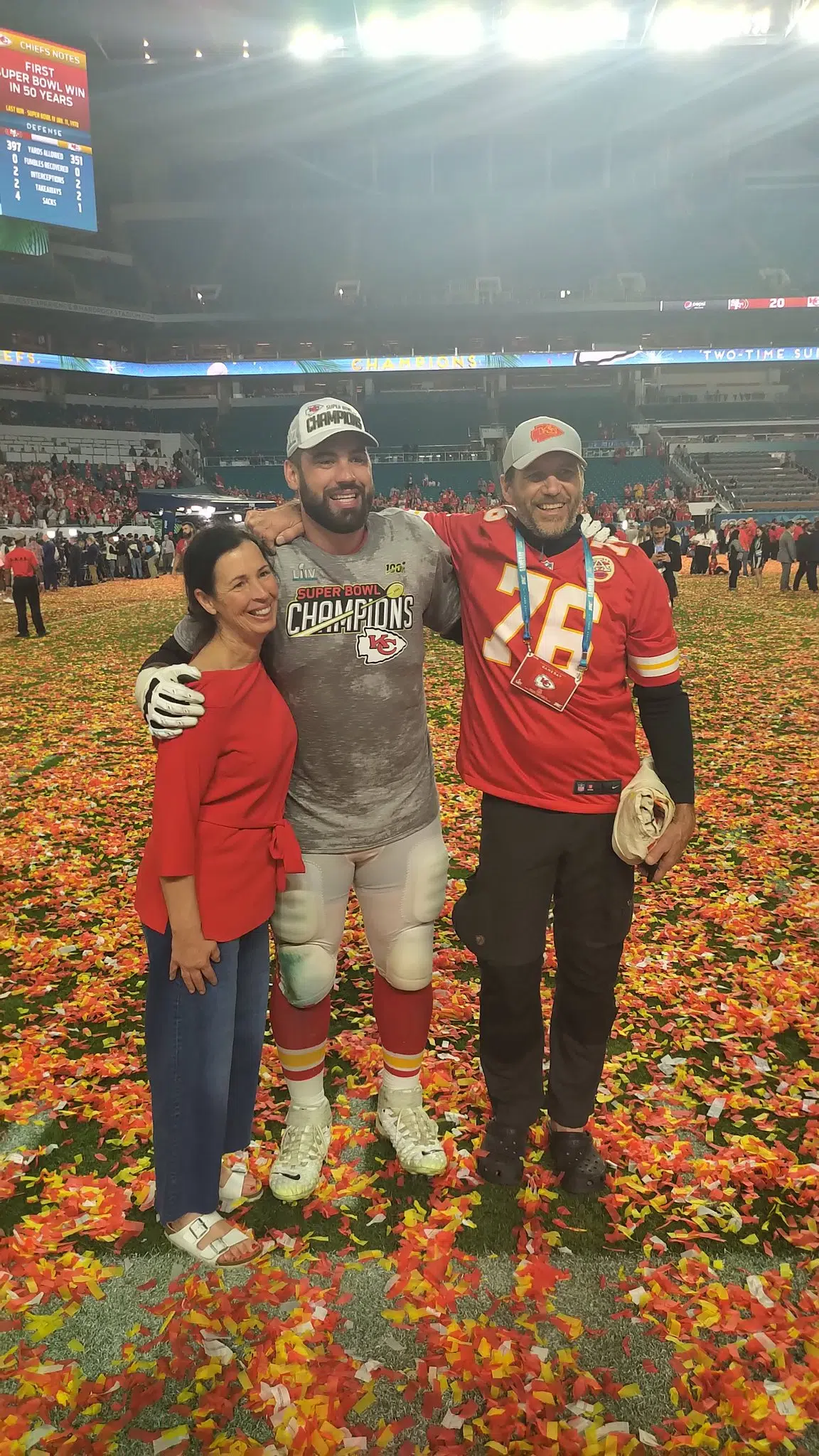 Quebec's Laurent Duvernay-Tardif Is A Super Bowl Champion!