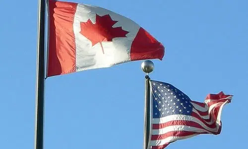US-Canadian border opens for first time in 20 months