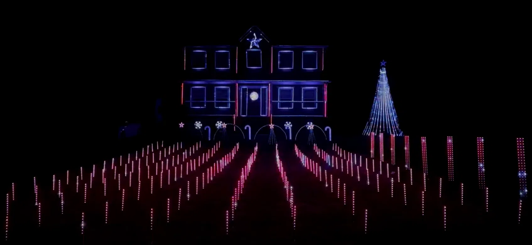 OVER 25,000 Twinkling Lights in Fall River!