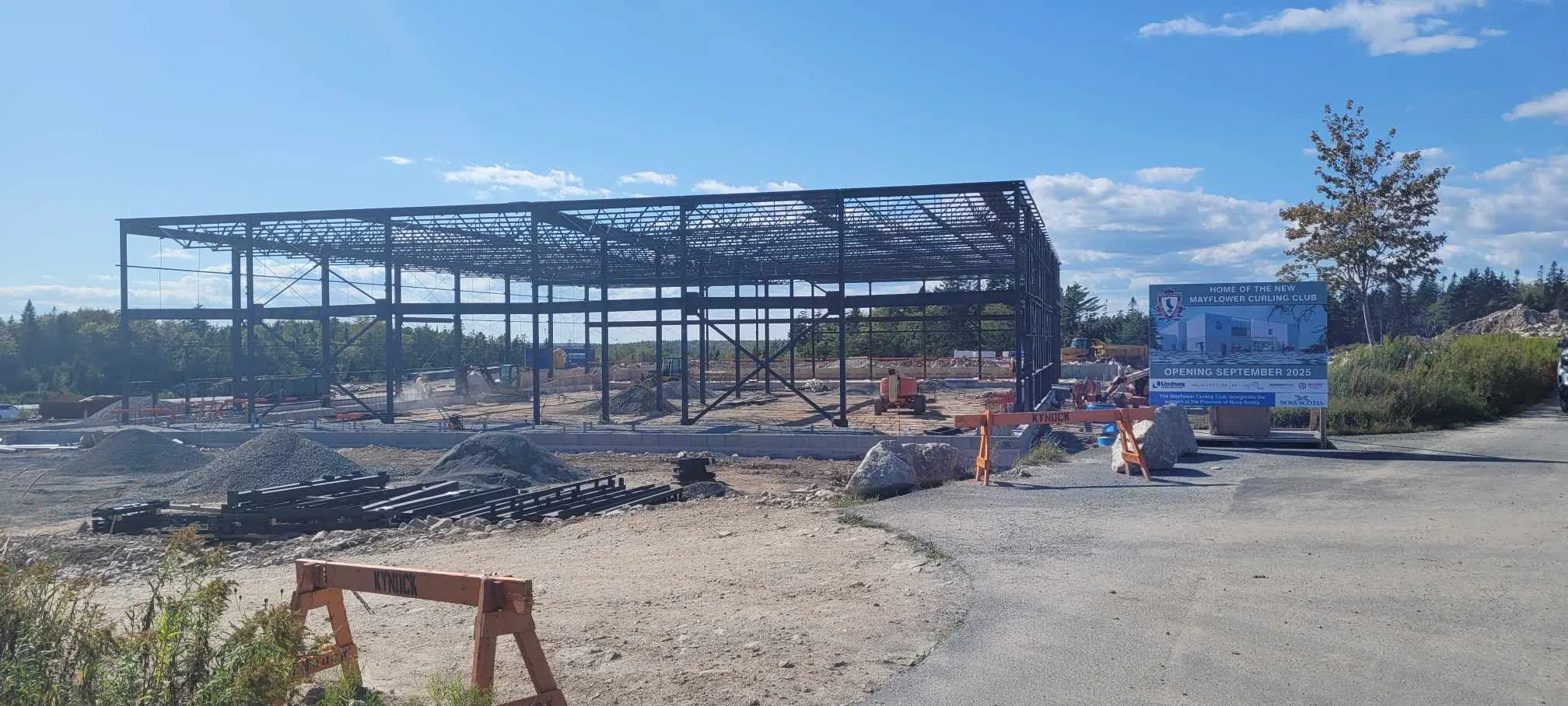 What's Being Buildt Next To The Sobeys in Timberlea?