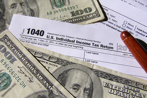 Tax deadline day: CPA offers tips on extensions and payments