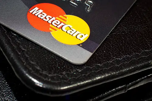 Louisiana has third highest credit card debt burden in U.S. with average balance of $5,400