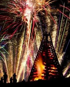 River Parishes continue Christmas Eve levee bonfire tradition tonight