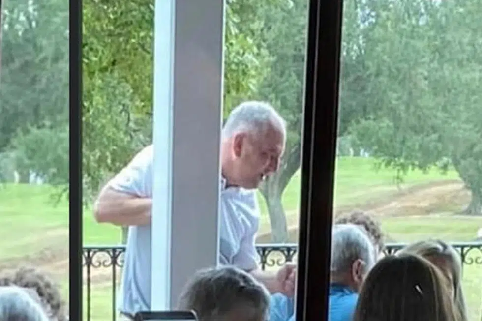 Governor John Bel Edwards addresses photo that shows him without a mask on at Baton Rouge Country Club