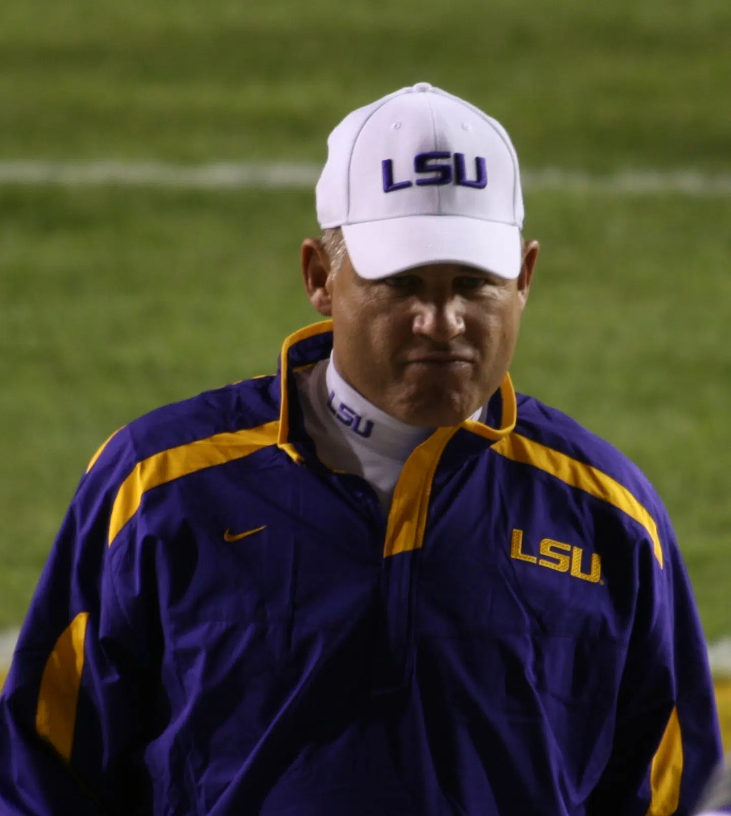 USA Today/Advocate report: Les Miles allegedly sexually harassed student workers