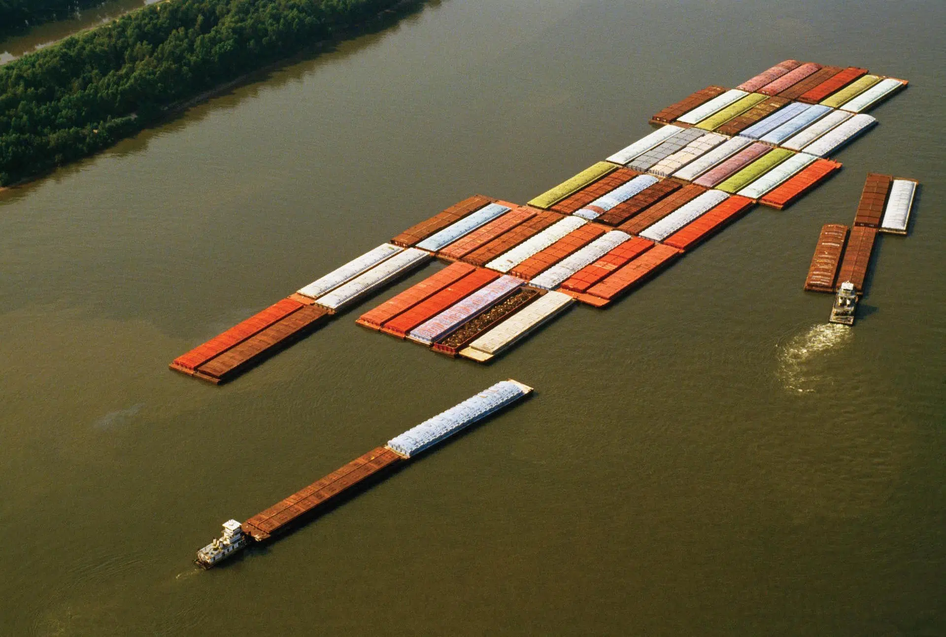 Low Mississippi River water levels effecting barge shipments