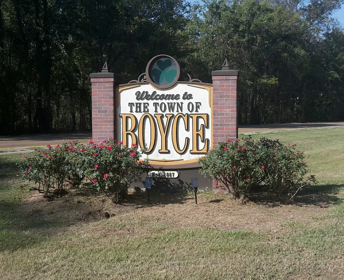 Financial troubles leads to the town of Boyce laying off its police