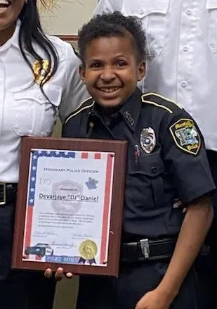 12-year-old with rare terminal cancer deputized in Mansfield