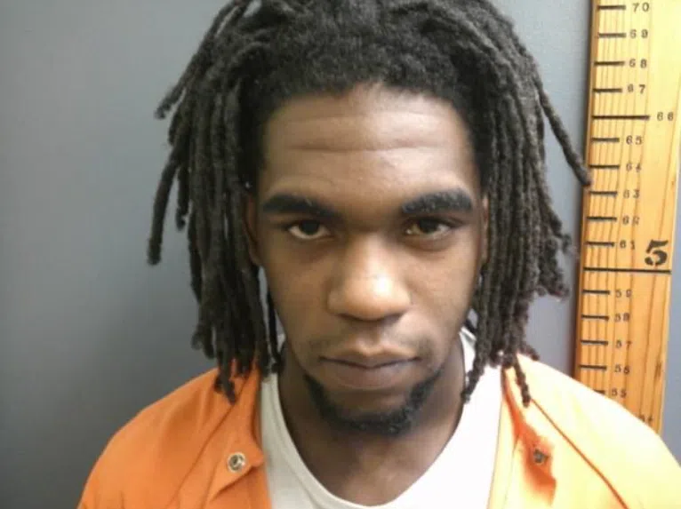 Sabine man arrested after overnight manhunt
