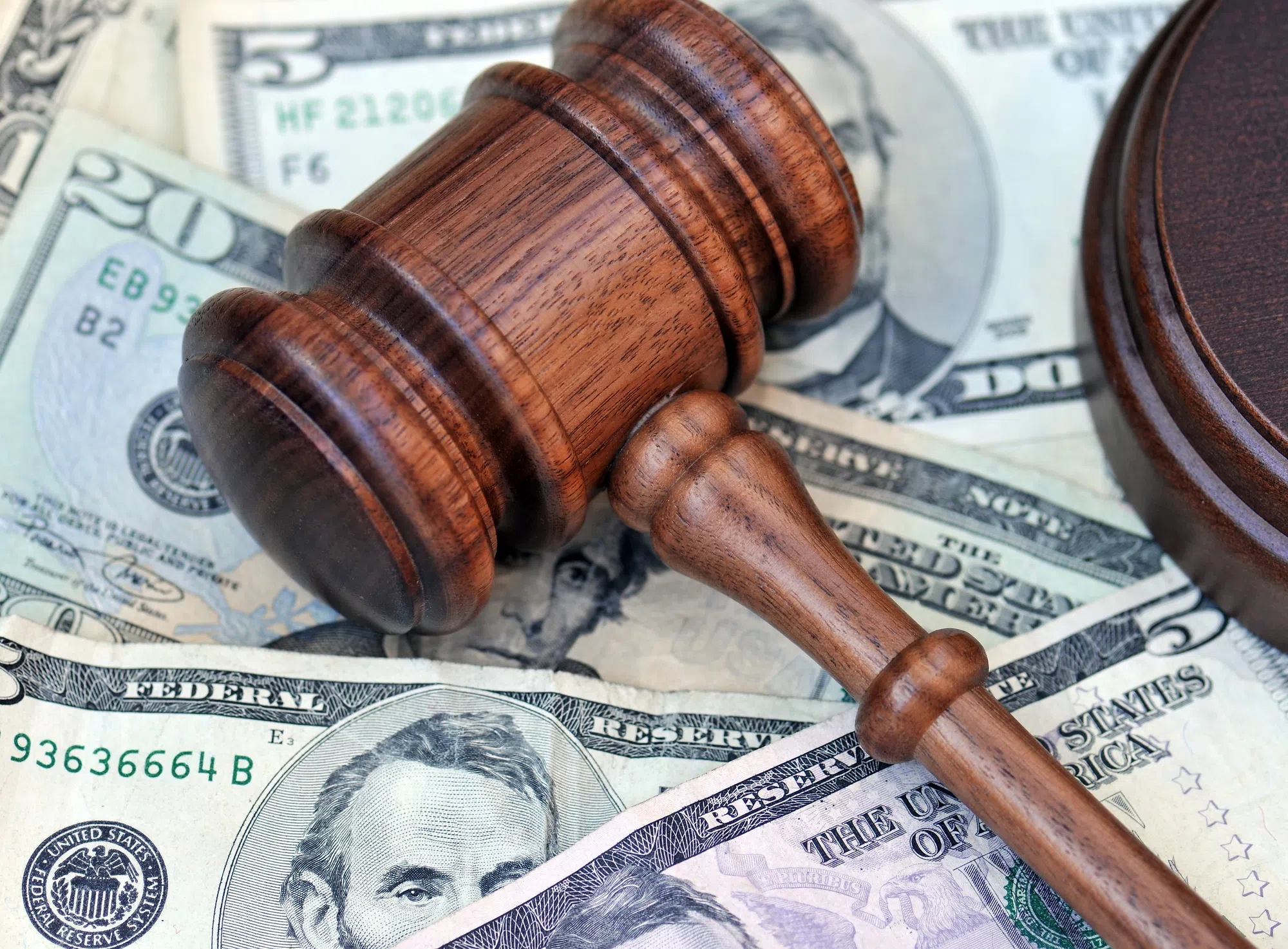 Study says personal income lost to lawsuit abuse