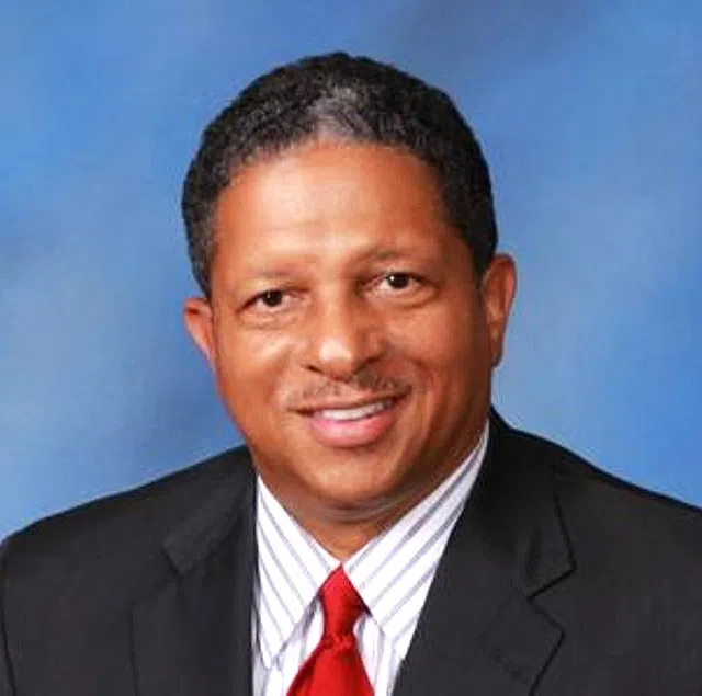 Marshall Simien defeats incumbent Nic Hunter to become new mayor of Lake Charles
