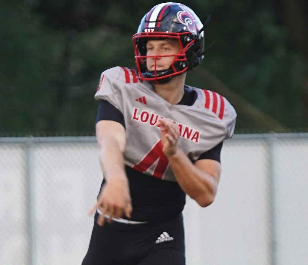Walker Howard named starting quarterback for Ragin' Cajuns
