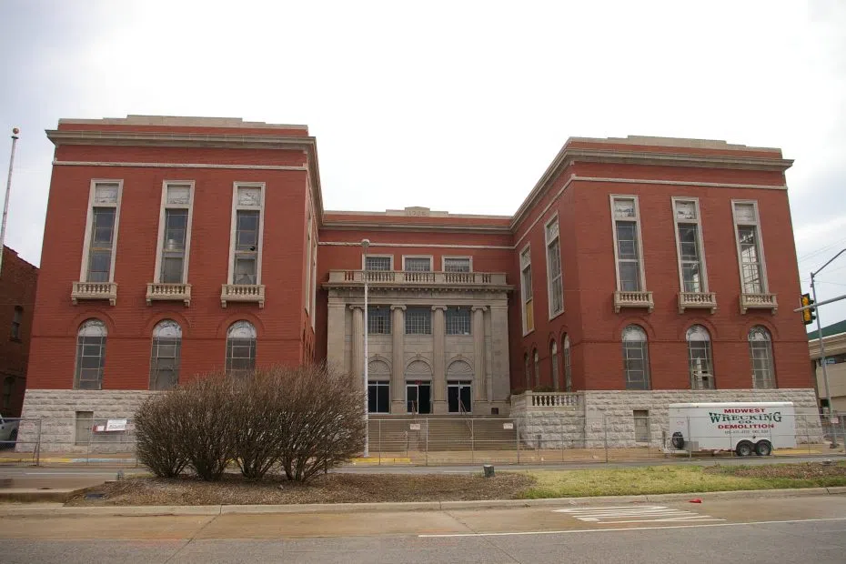 Pittsburg County courthouse announces new business hours beginning January 2, 2026