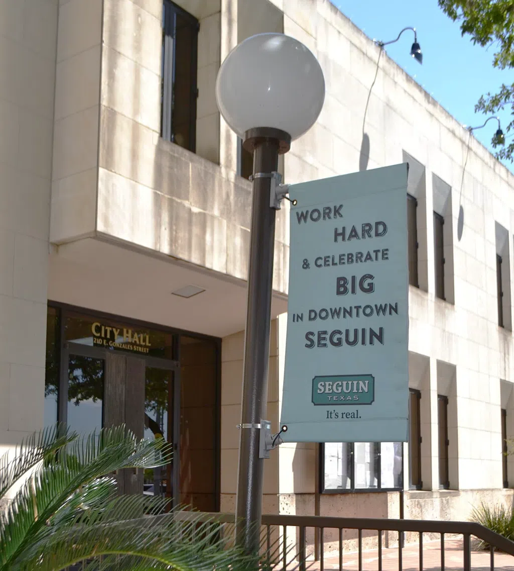 City of Seguin offices, lobbies begin re-opening to public
