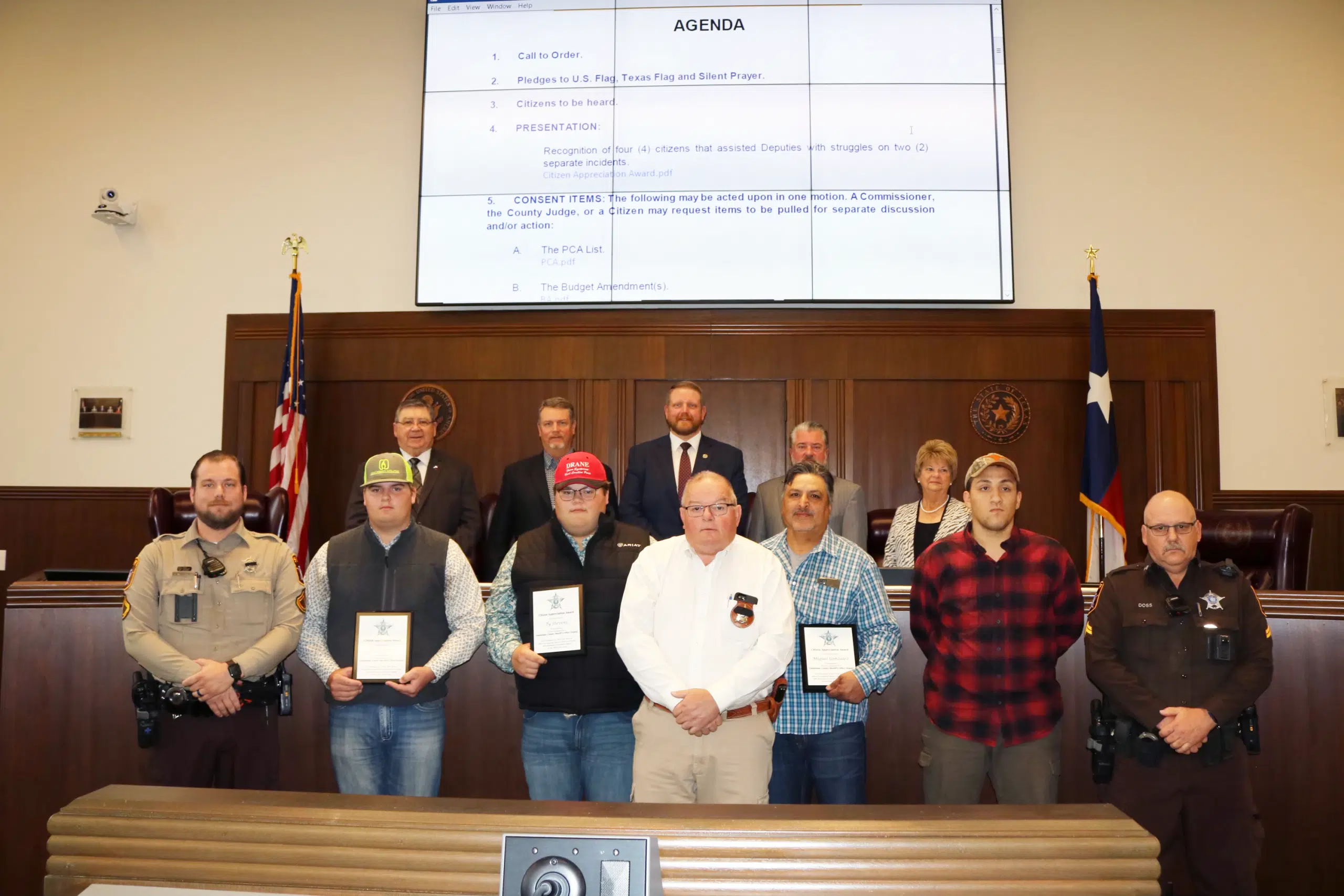 Guadalupe County applauds heroic efforts of four men