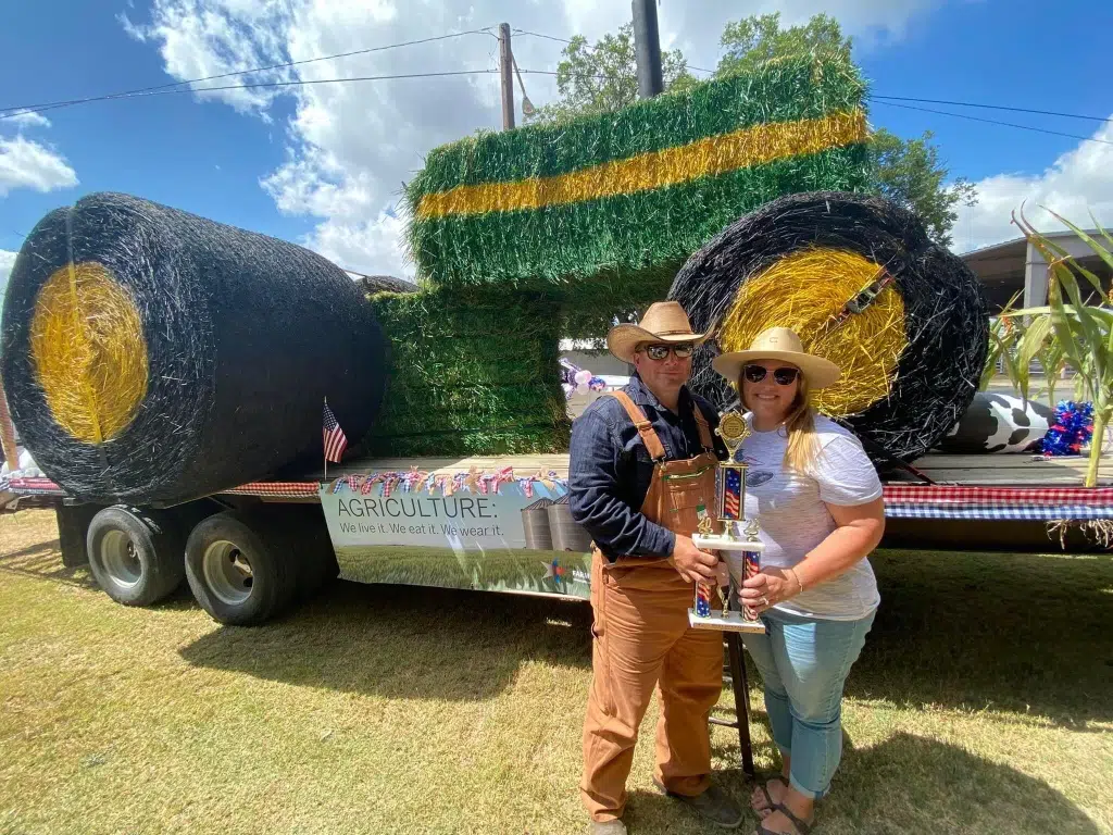 City of Seguin celebrating this year's top parade winners