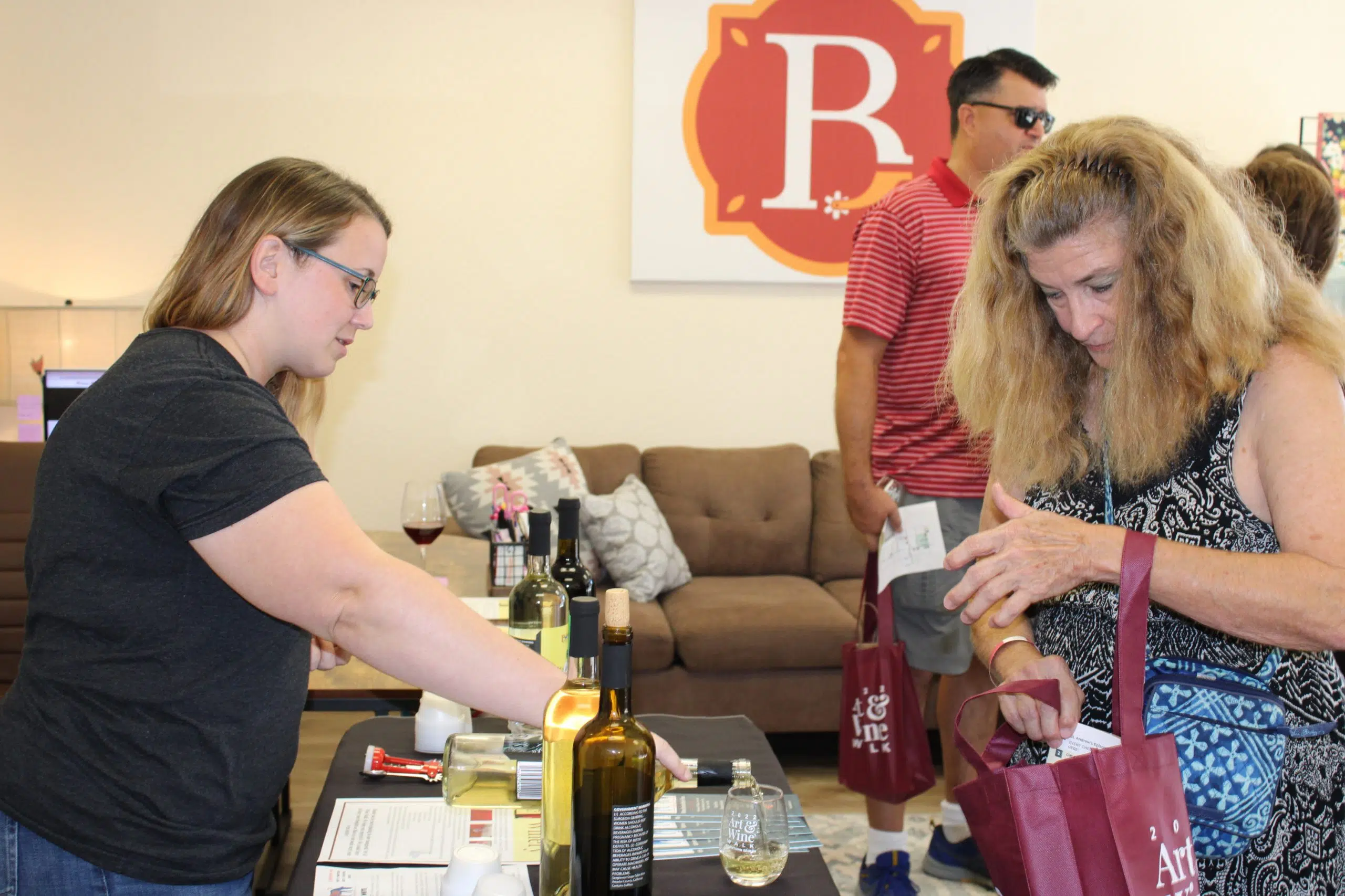 Seguin Main Street applauds success of first Art & Wine Walk in Downtown Seguin