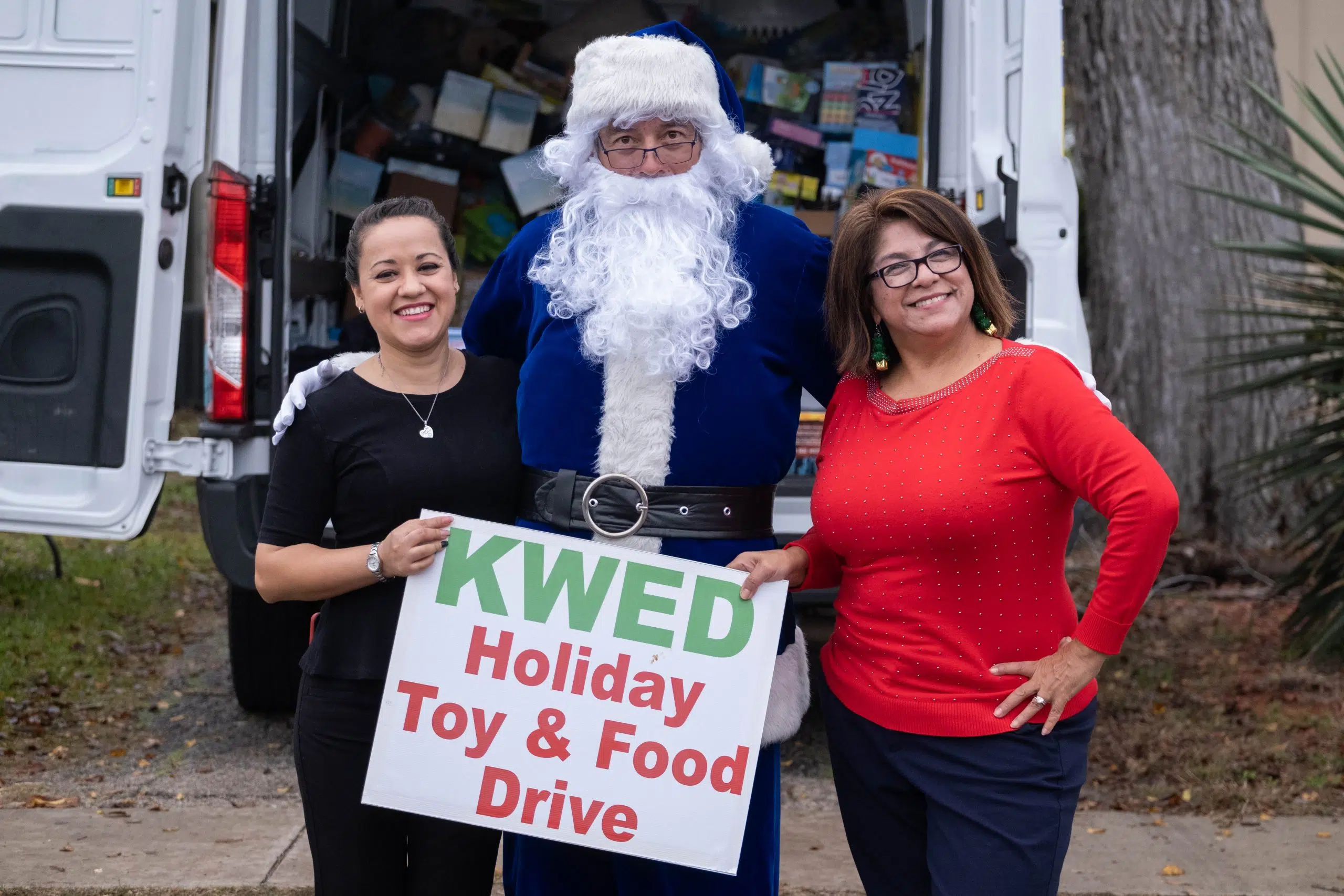 KWED's countdown begins for Holiday Food, Toy Drive