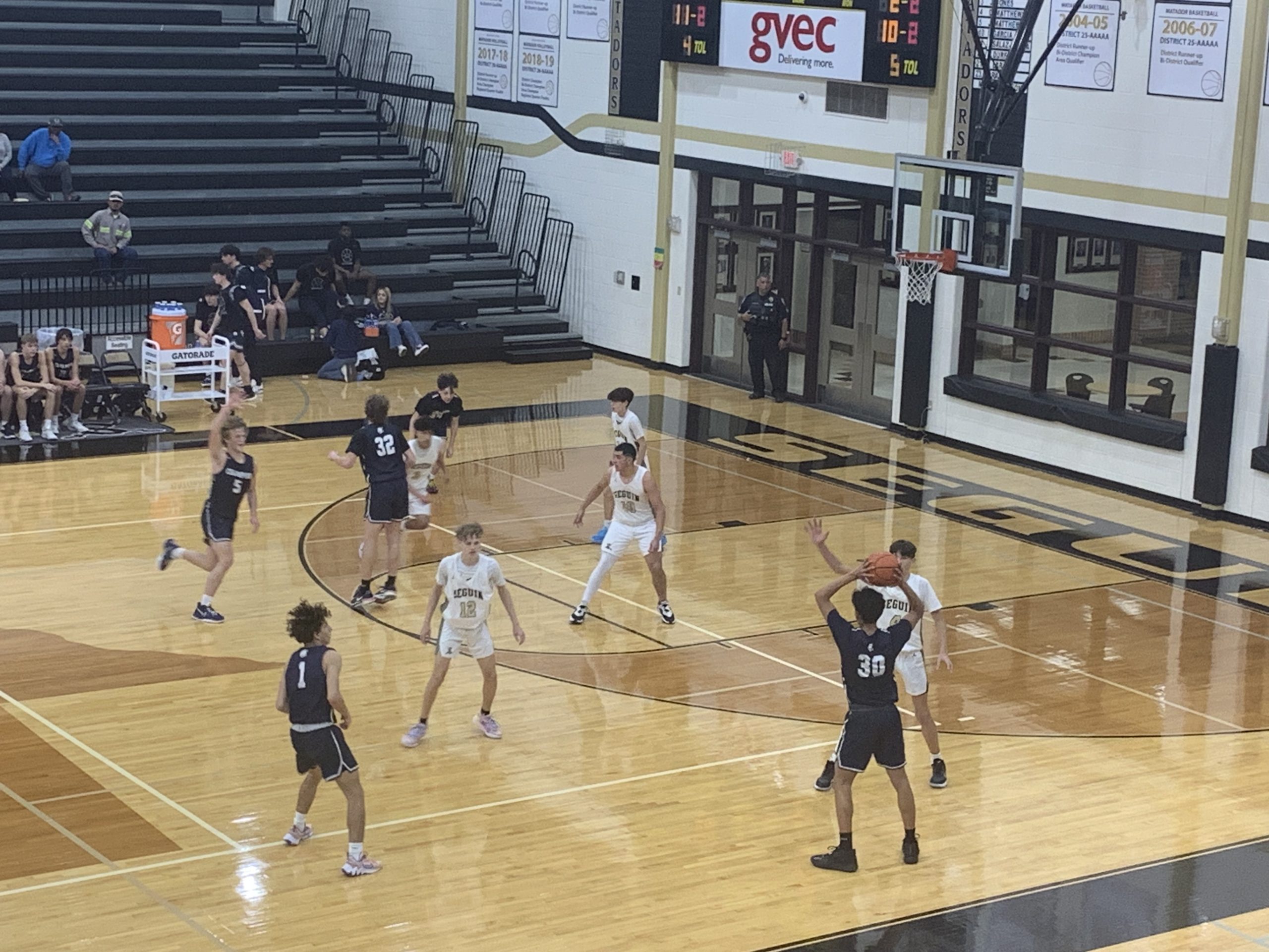 Matador Boys Fall to 6th Ranked Boerne Champion