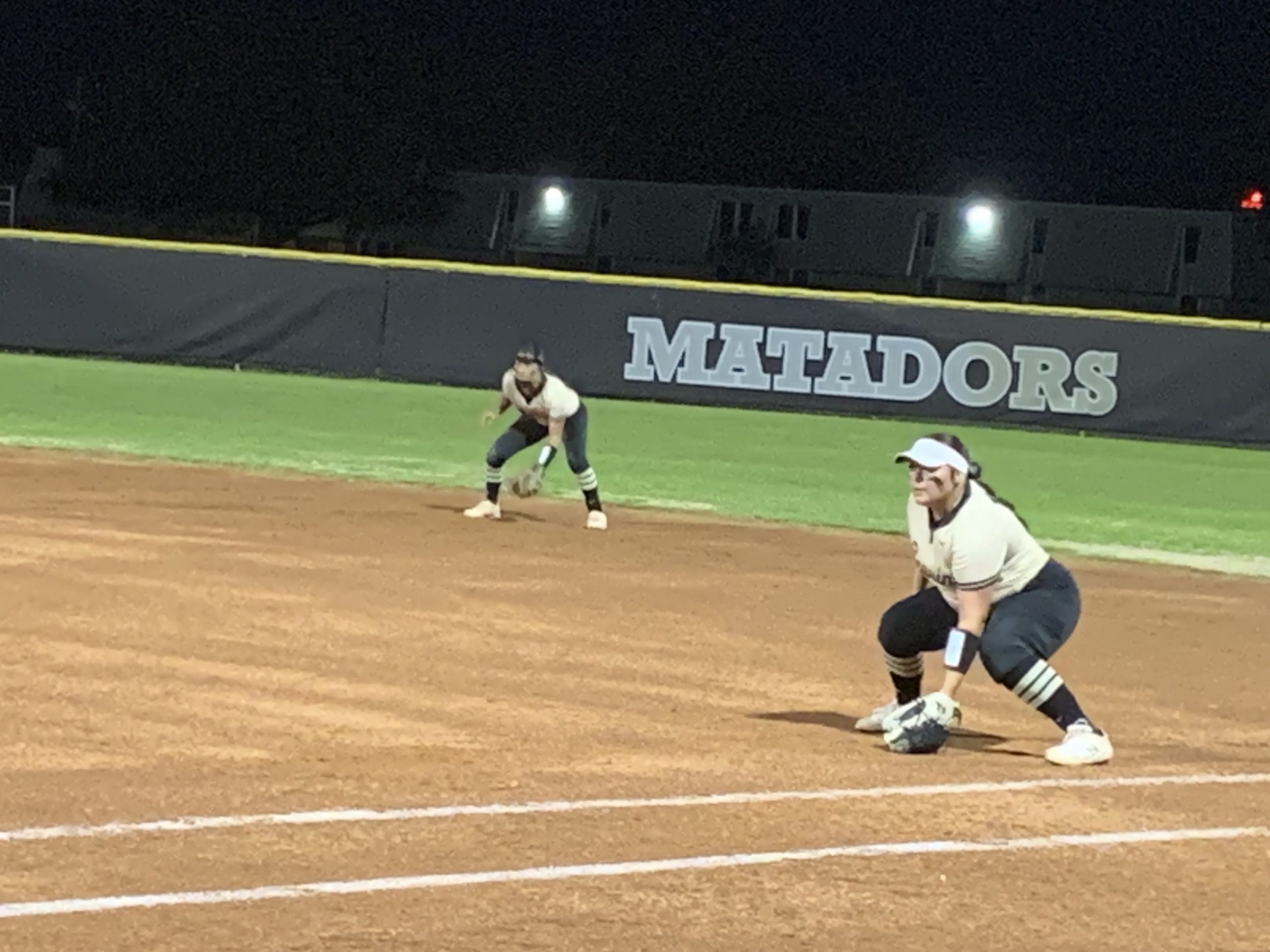 Big Innings Drive Boerne Past Seguin on the Softball Diamond