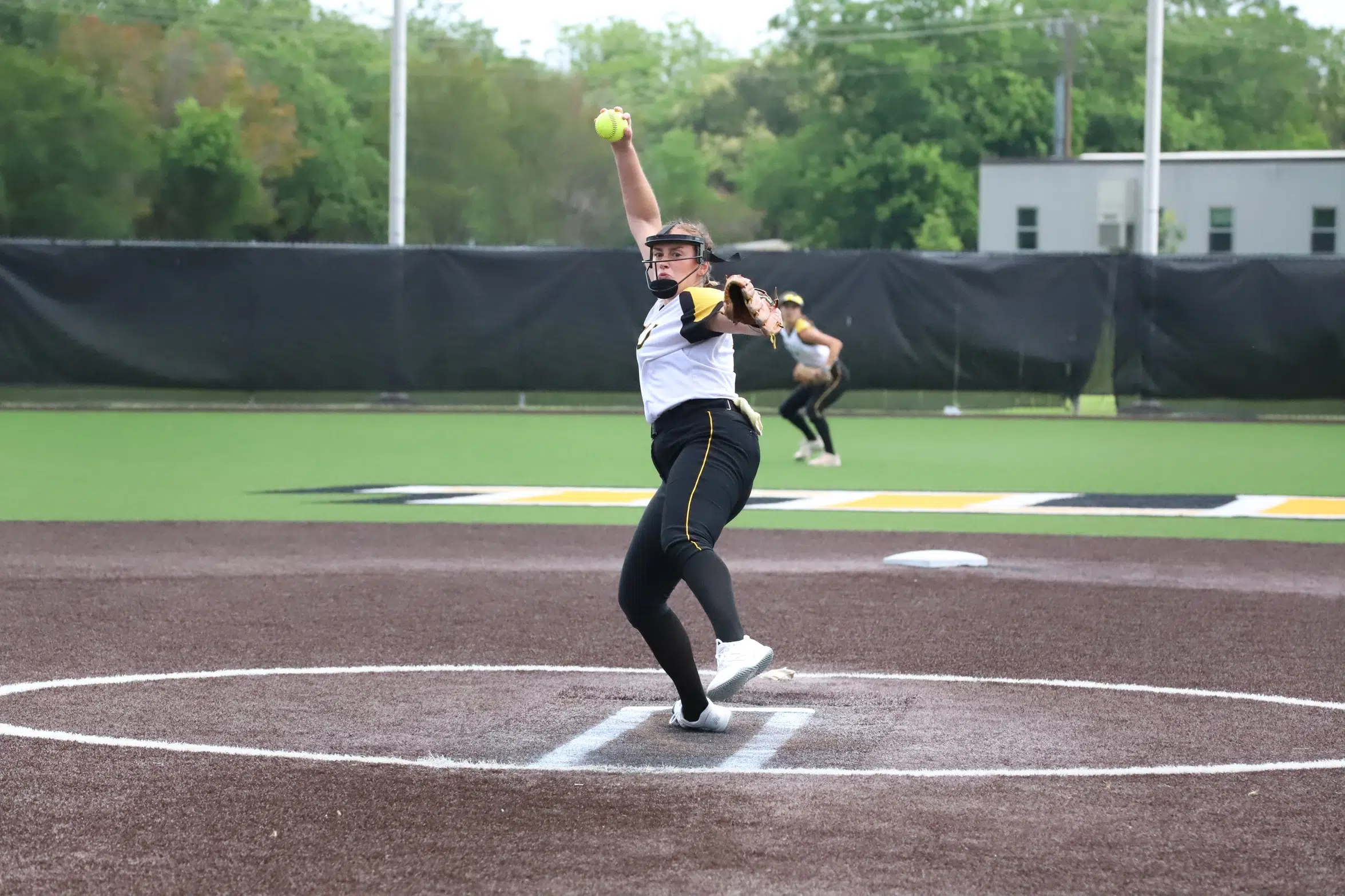 SOFTBALL -- Strother Perfect as No. 5 TLU Opens Dallas Series with Run-Rule Shutout