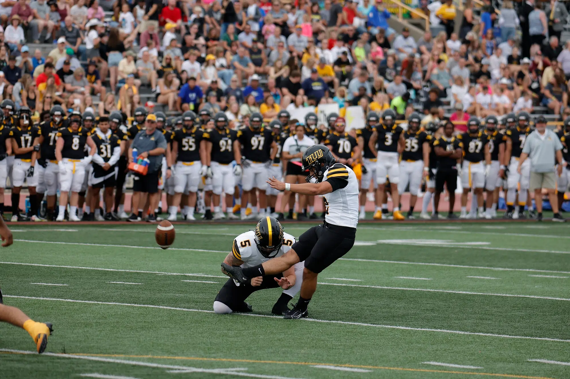 FOOTBALL -- Kicker Joaquin Rodriguez Named to D3football.com Team of the Week