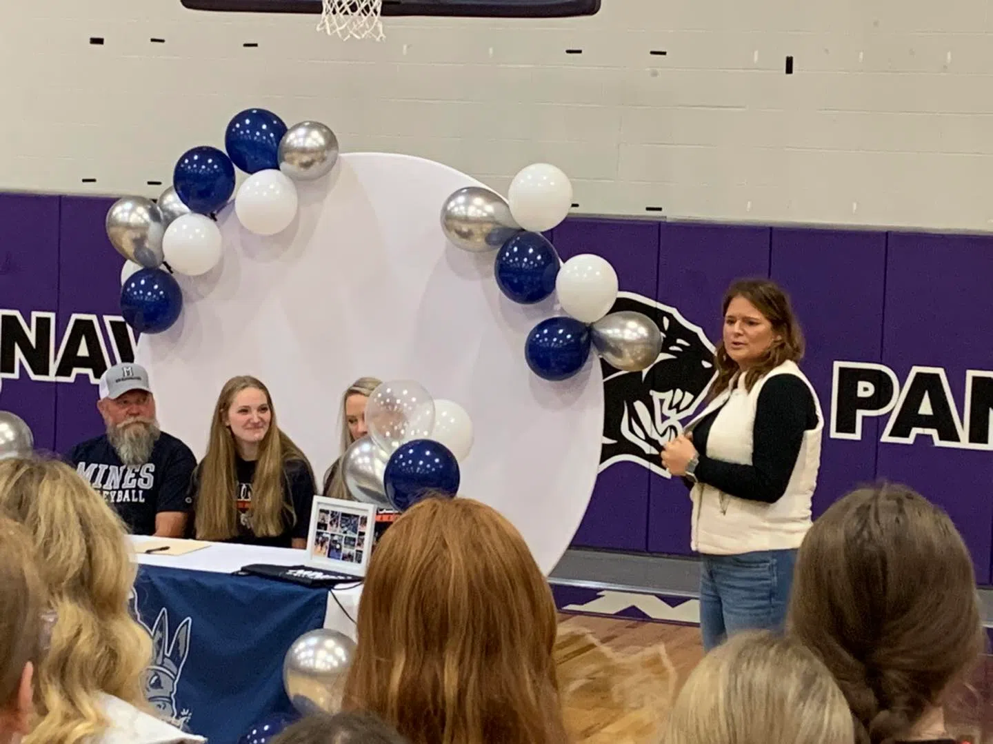 Navarro volleyball standout Taylor Helms officially signs with Colorado School of Mines