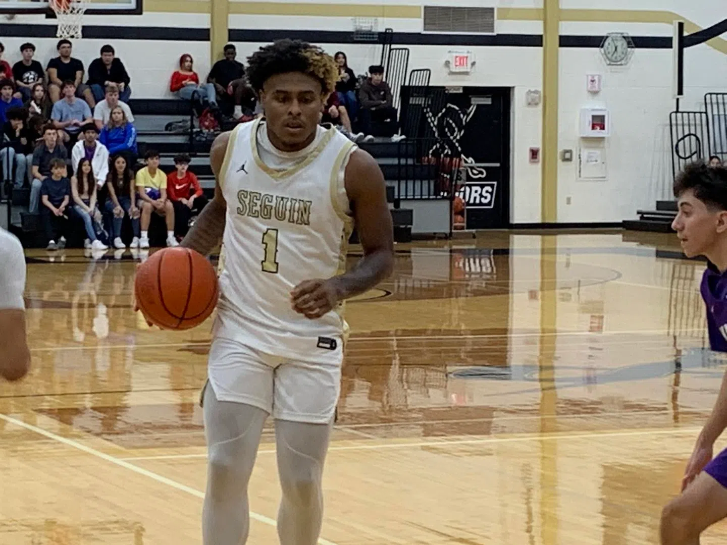 Area high school basketball roundup: Seguin's John Jackson passes 2000 career points