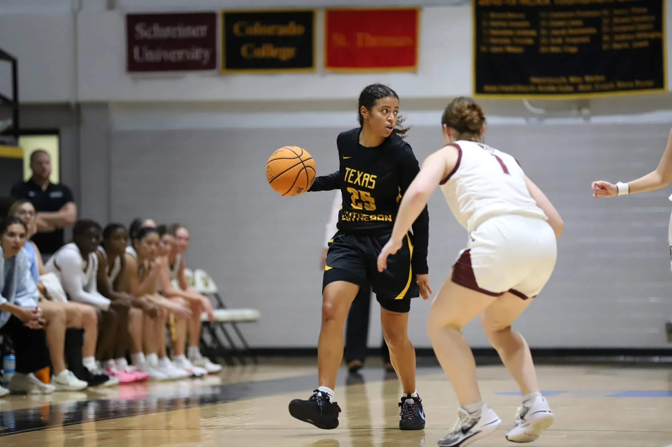 WOMEN'S BASKETBALL -- Texas Lutheran Falls to No. 8/14 Trinity, 86-76