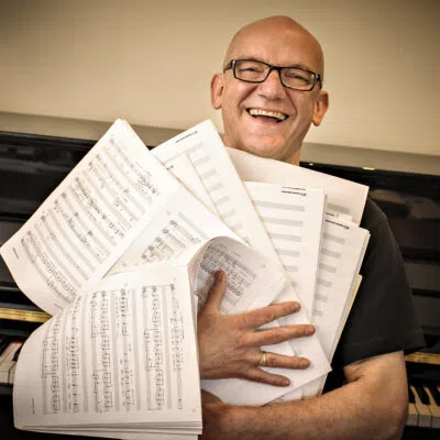 A time to sing: Bob Chilcott returns to TLU
