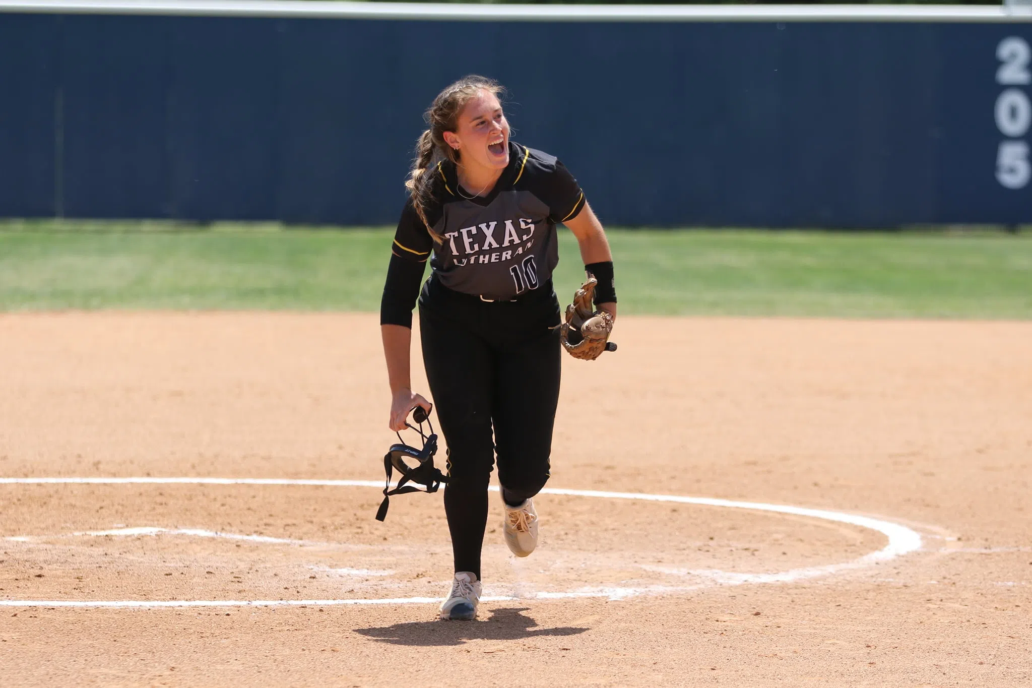 SOFTBALL -- TLU Streaks Snapped in Loss to No. 2 East Texas Baptist