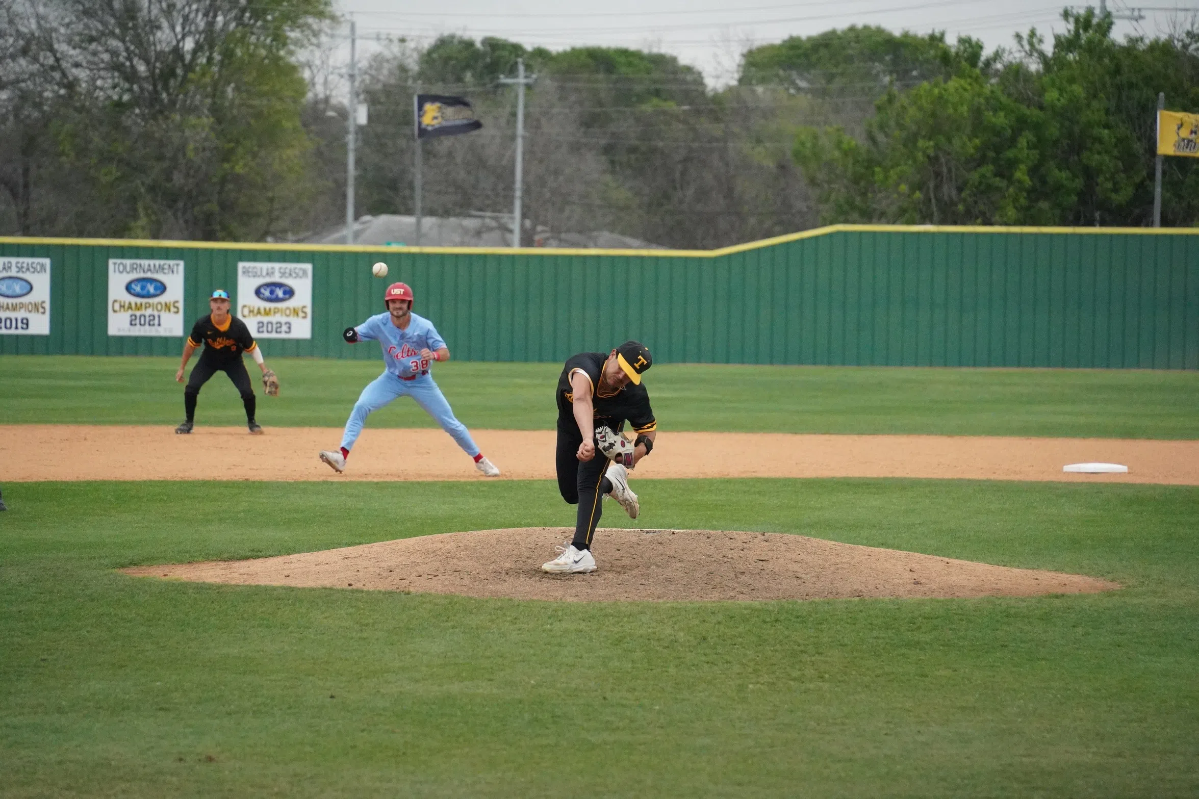 BASEBALL -- TLU Baseball Drops Series Finale to St. Thomas