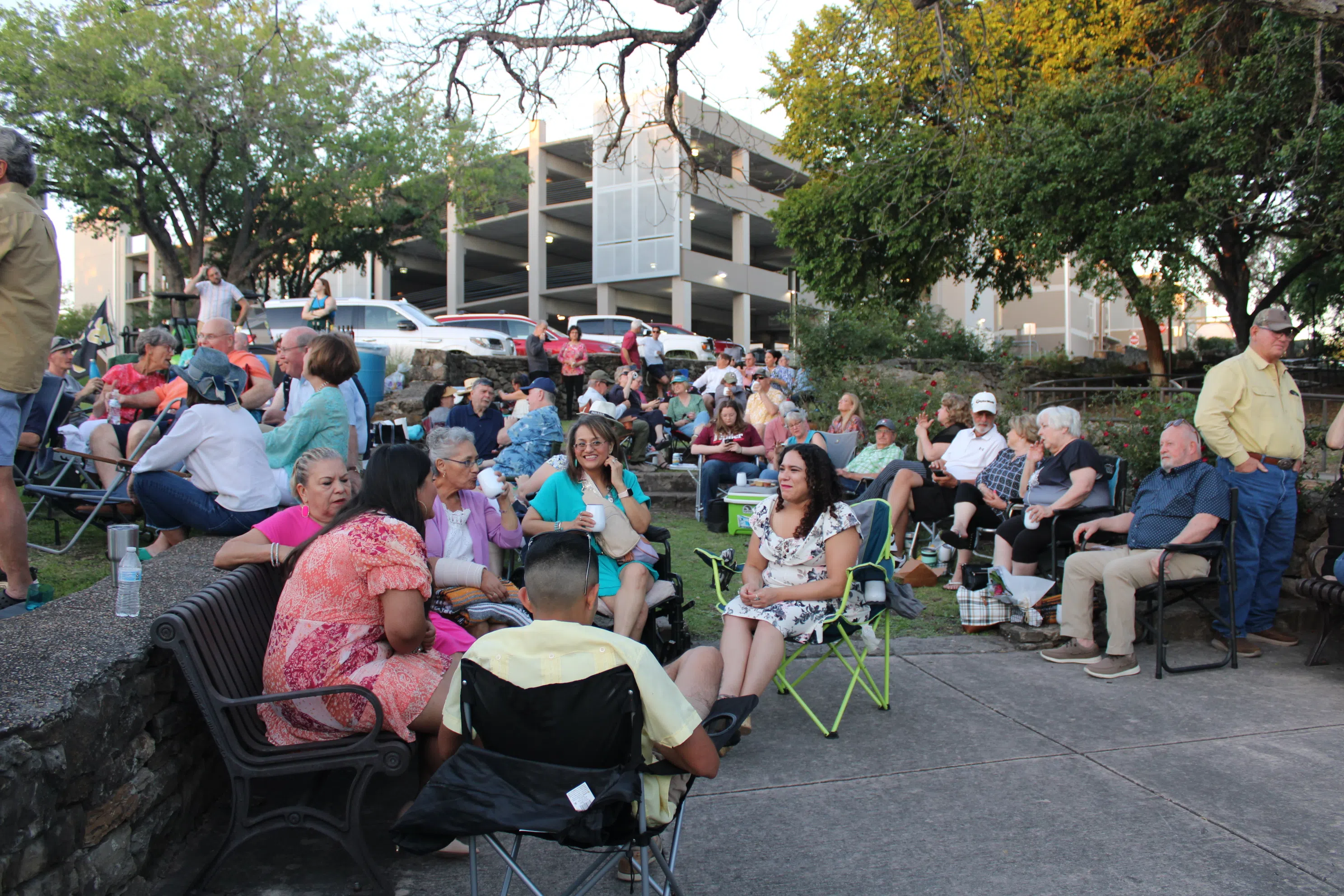 Downtown, plus art awards presented in Seguin