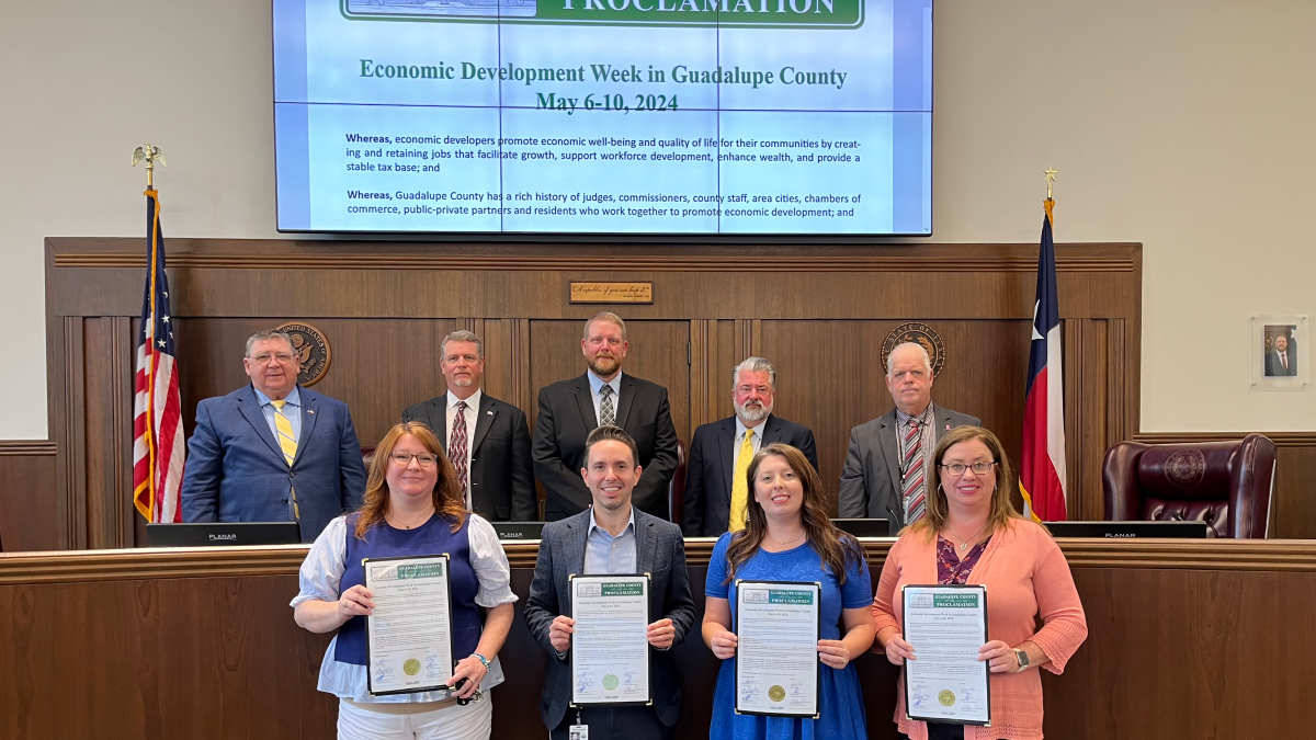Guadalupe County salutes economic development efforts - Vimarsana News