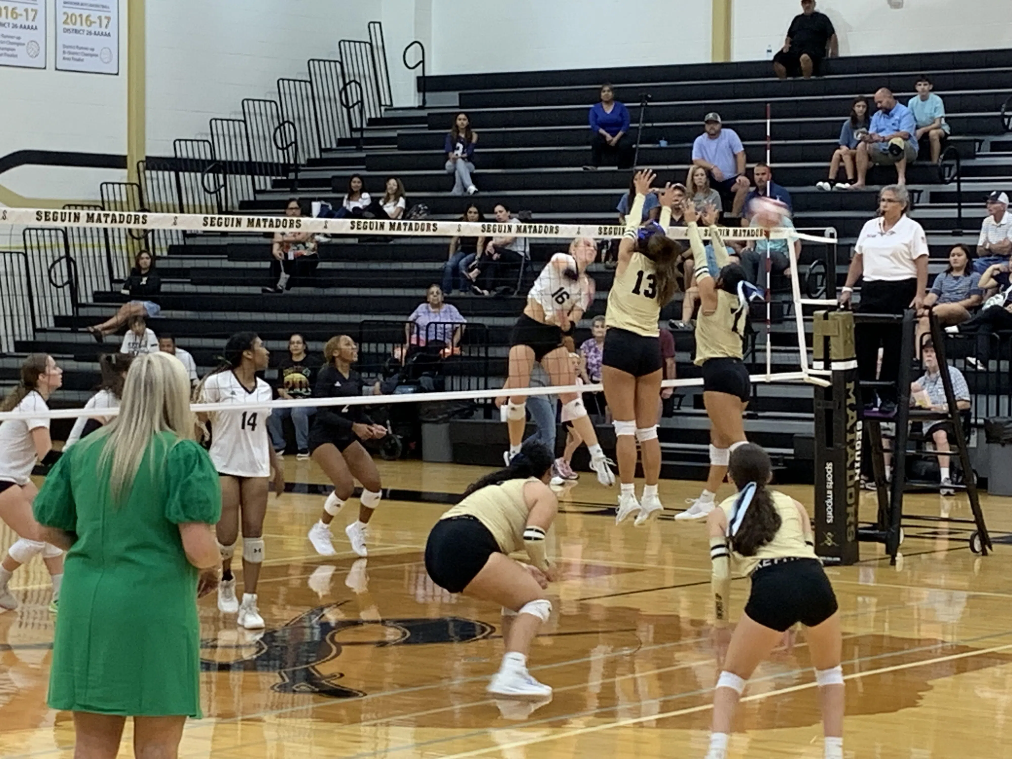 Lady Matadors fall to Lady Knights in thrilling five-set match