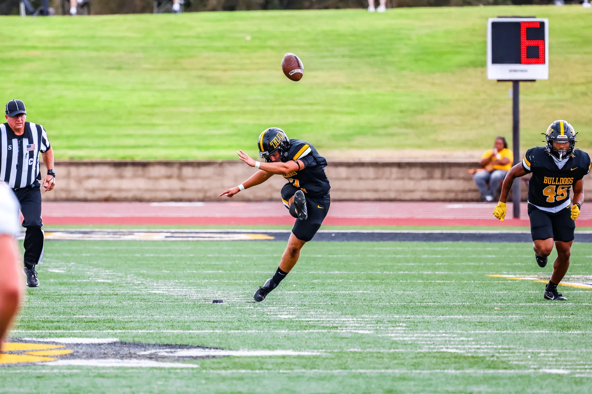 FOOTBALL -- Rodriguez Named to D3football.com Team of the Week