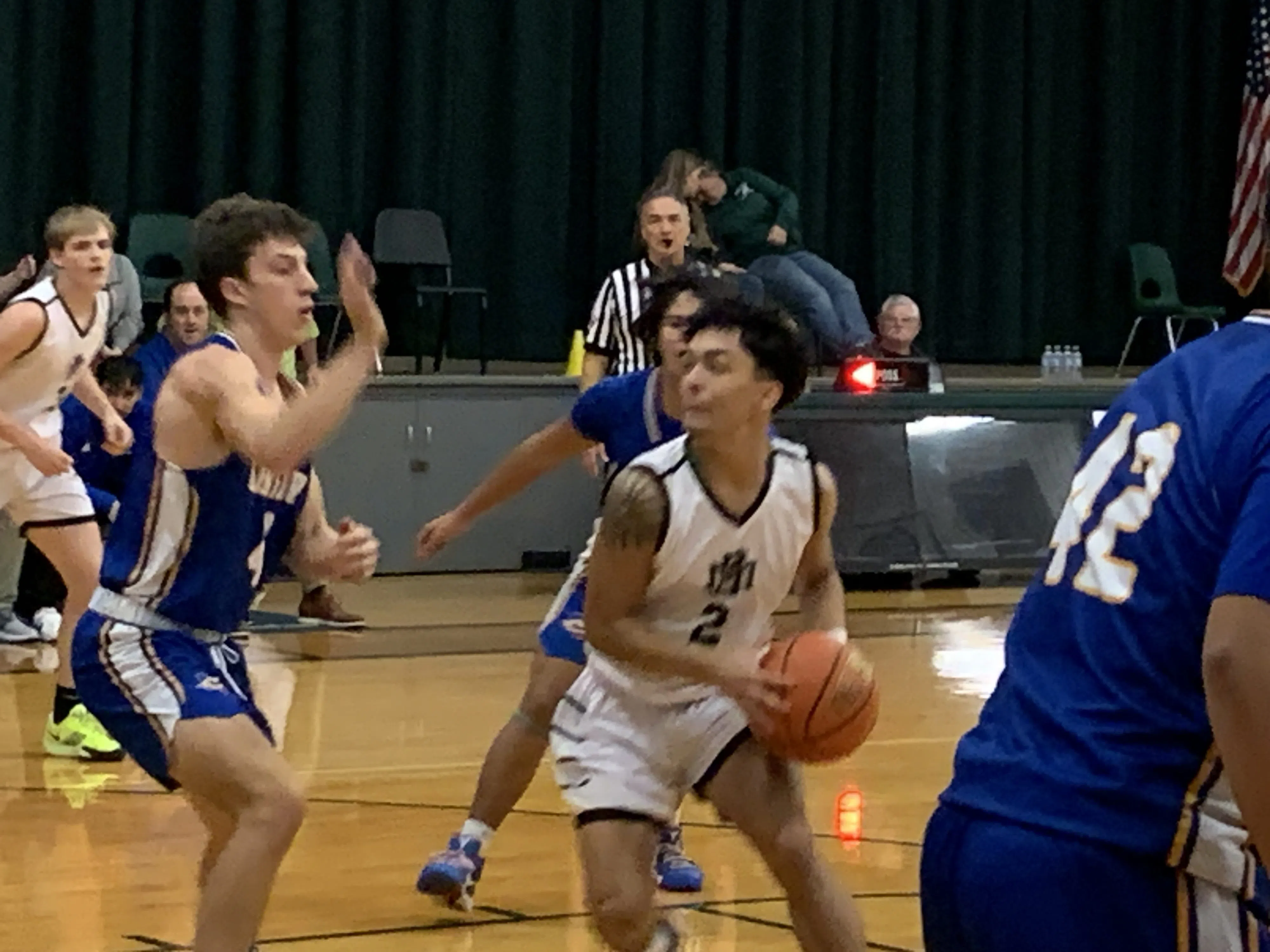 Navarro boys and girls along with Seguin and Marion boys pick up wins on the high school hardwood on Tuesday