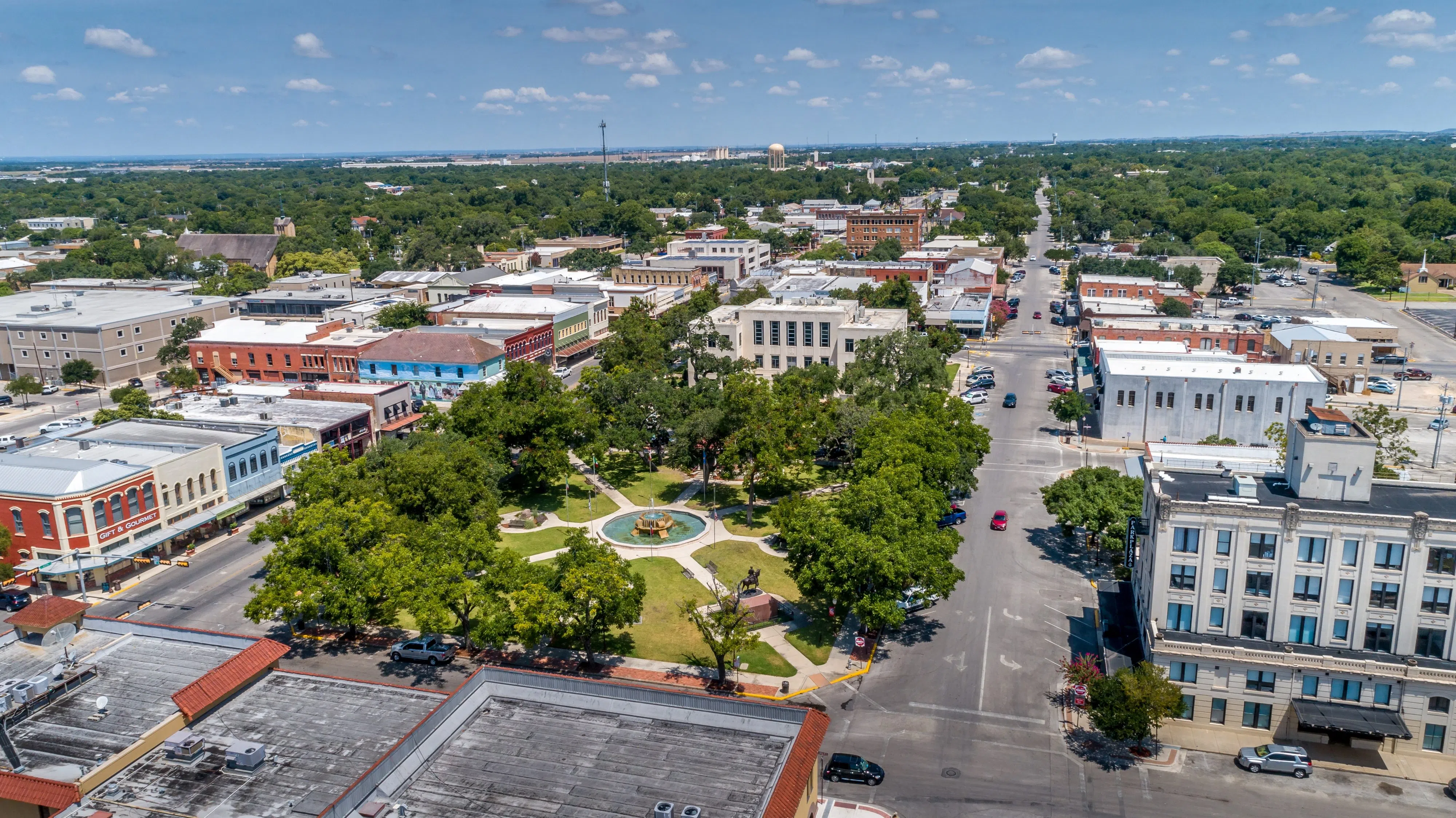 2025 New Years Resolutions for Downtown: Making a New Year's Resolution to Support Downtown Seguin, Texas